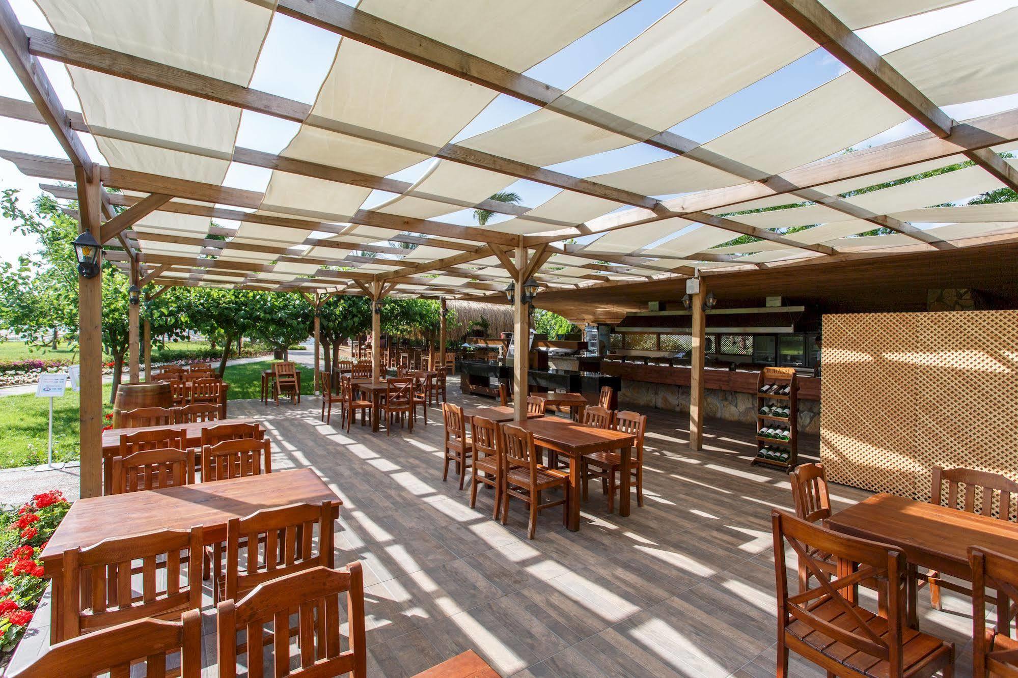 Lucida Beach Hotel Camyuva ภายนอก รูปภาพ