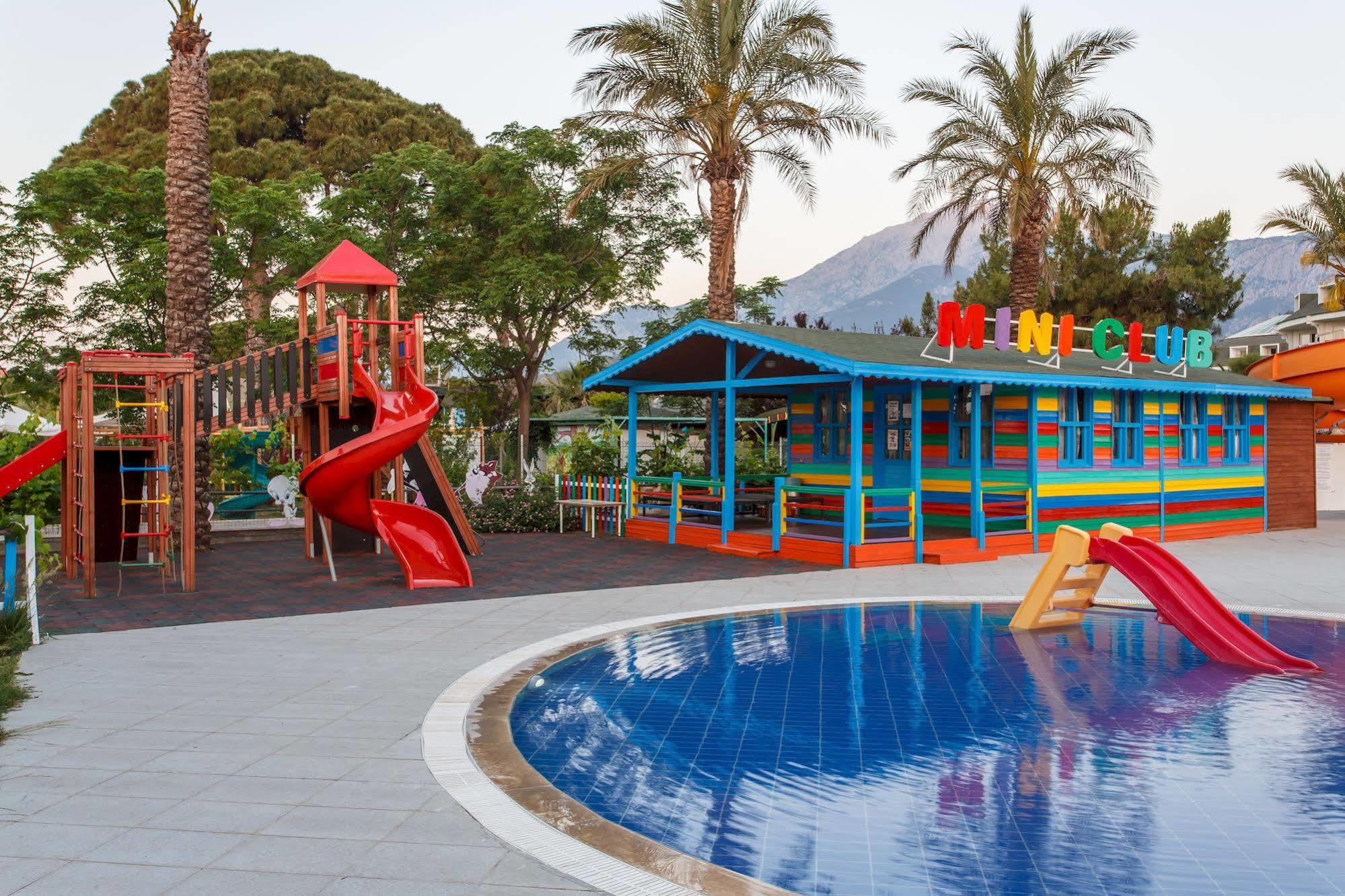 Lucida Beach Hotel Camyuva ภายนอก รูปภาพ