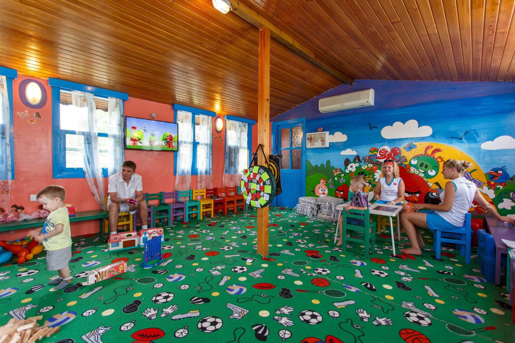 Lucida Beach Hotel Camyuva ภายนอก รูปภาพ
