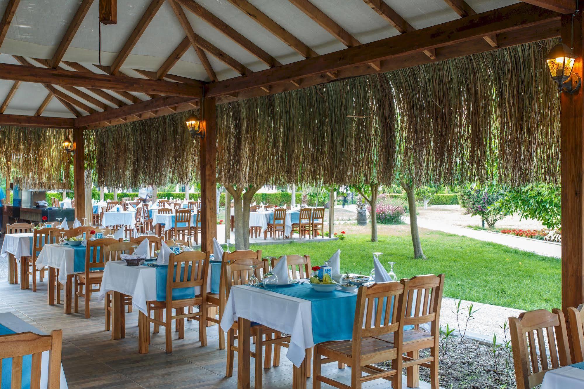 Lucida Beach Hotel Camyuva ภายนอก รูปภาพ